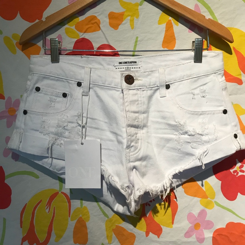 One teaspoon shorts